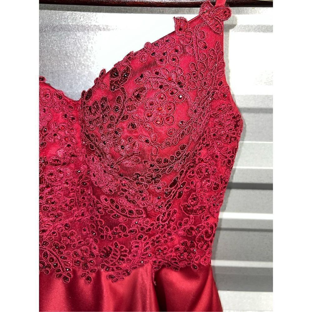 Red Dancing Queen USA Lace & Satin Pocketed Mini Formal Dress Size Small - Picture 3 of 10